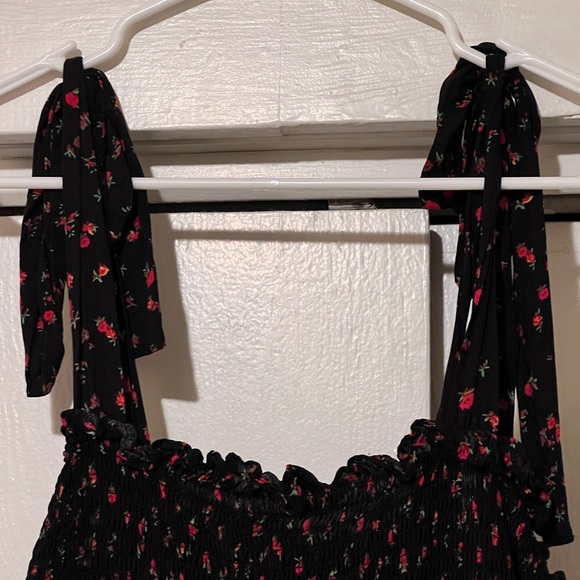 OS / Smocked mini-dress - Picture 3 of 5